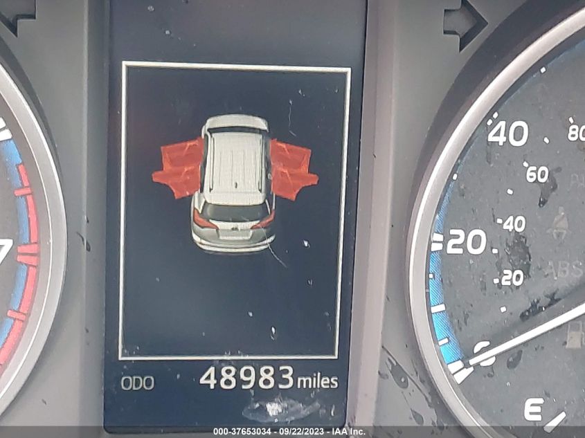 2018 TOYOTA RAV4 LE - JTMZFREV4JJ211731