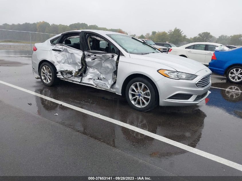 2017 FORD FUSION SE - 3FA6P0H70HR253702