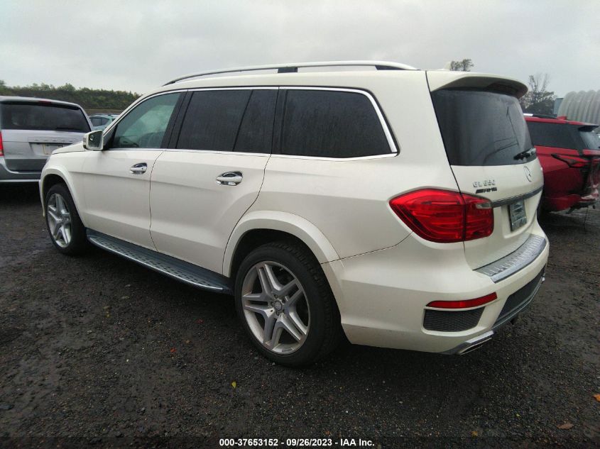 2015 MERCEDES-BENZ GL-CLASS GL 550 4JGDF7DE7FA440889