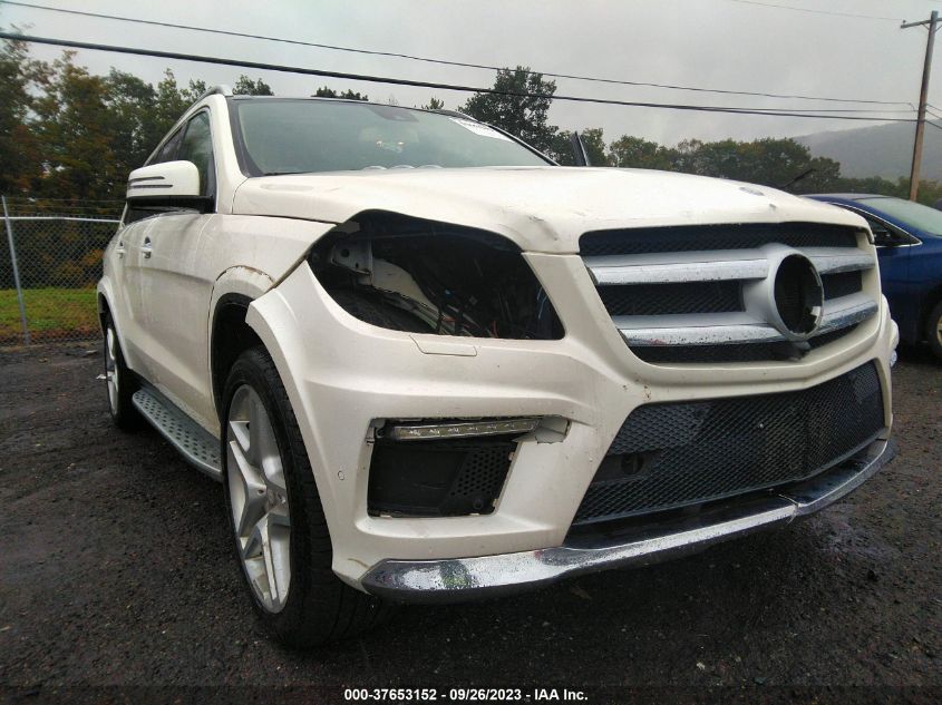 2015 MERCEDES-BENZ GL-CLASS GL 550 4JGDF7DE7FA440889