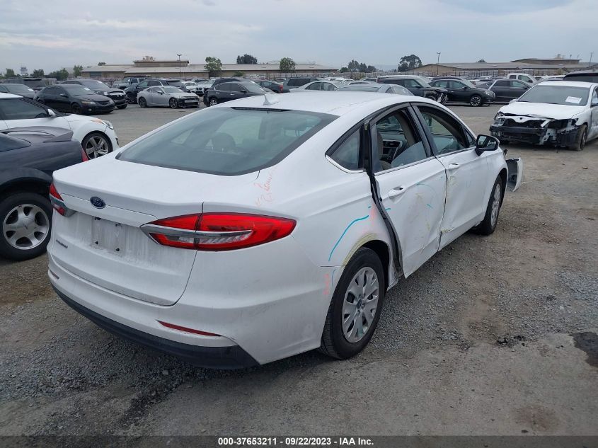 3FA6P0G76LR261720 2020 FORD FUSION, photo no. 4