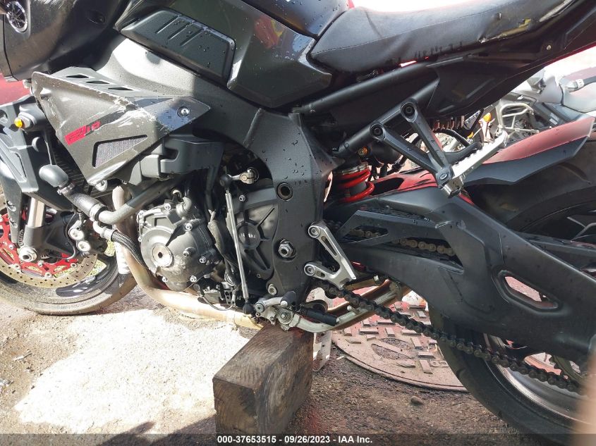 2017 YAMAHA FZ10 JYARN48E9HA000015