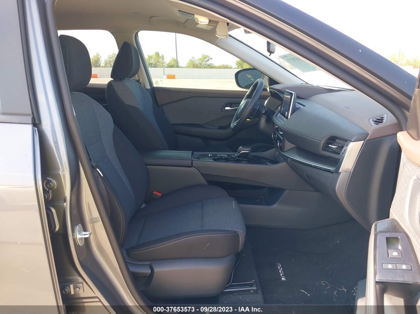 2023 NISSAN ROGUE 1.5L I3   N(VIN: 5N1BT3BA9PC812084