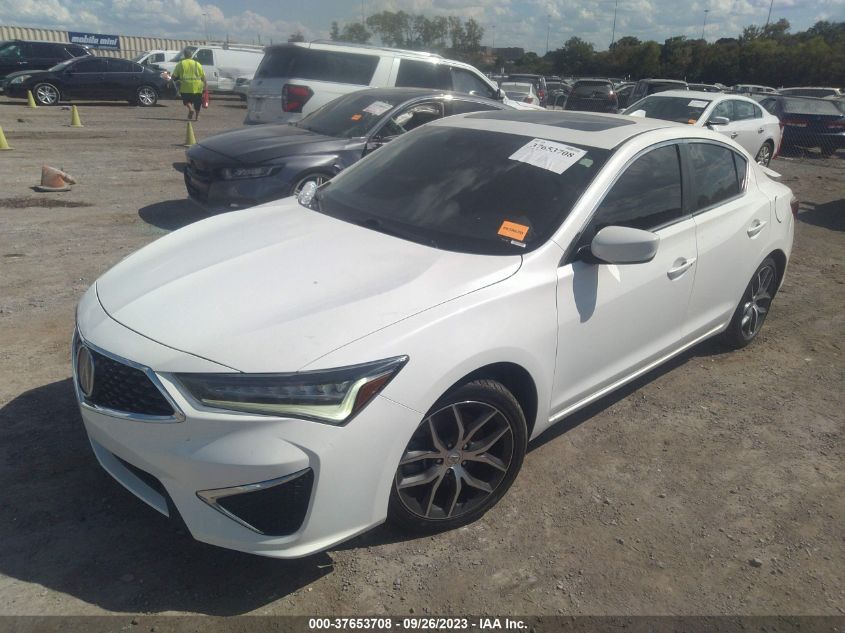 19UDE2F74KA014260 Acura ILX PREMIUM/TECHNOLOGY 2