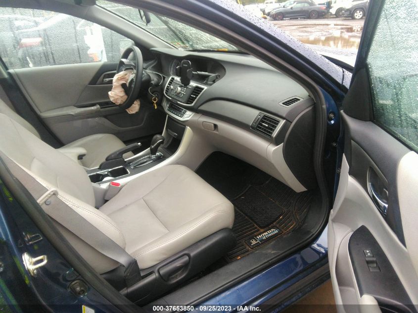 2015 HONDA ACCORD SEDAN LX - 1HGCR2F30FA107392