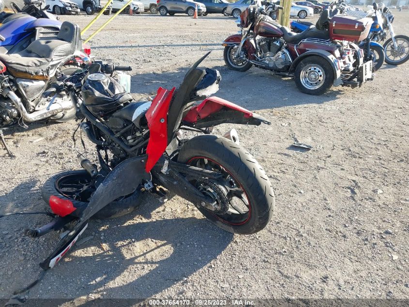 2015 YAMAHA YZFR3 MH3RH06Y2FK003221