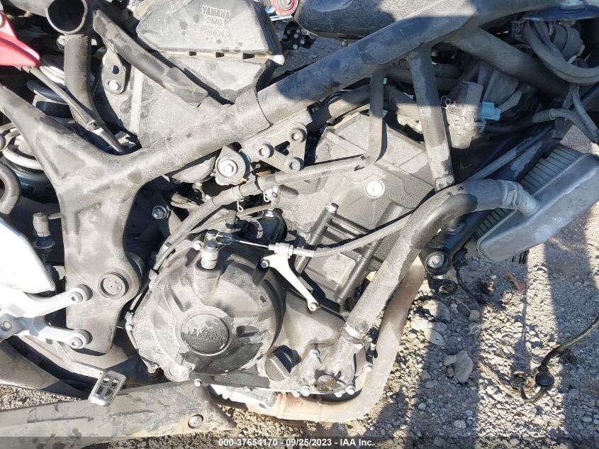 2015 YAMAHA YZFR3 MH3RH06Y2FK003221