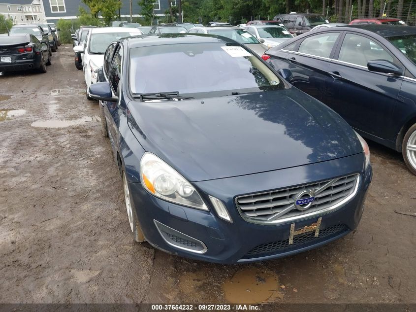 2013 VOLVO S60 T5 - YV1612FS0D2170357