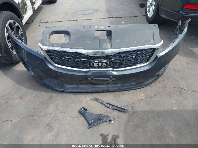 2020 KIA SORENTO LX - 5XYPG4A32LG711305