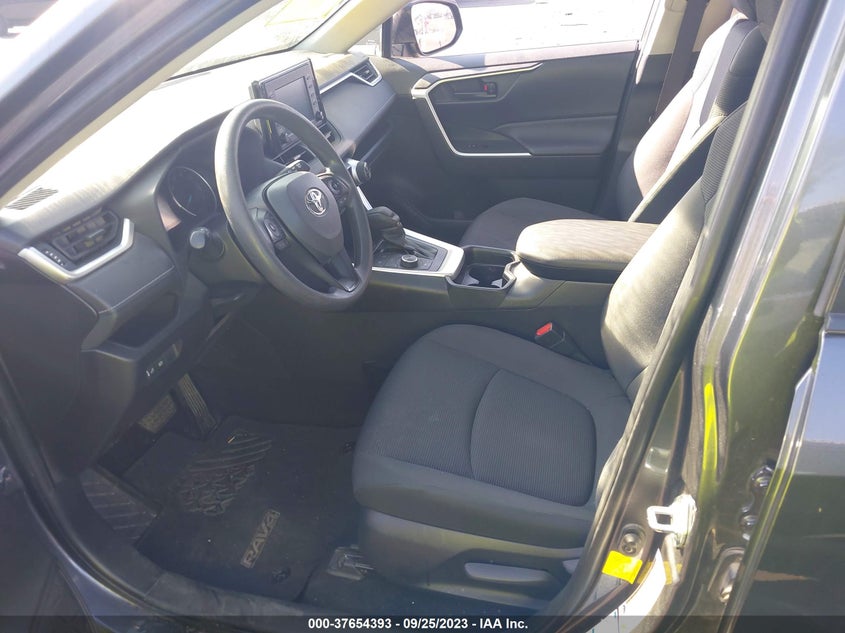 VIN JTMMWRFV3KD015952 2019 TOYOTA RAV4 HYBRID LE