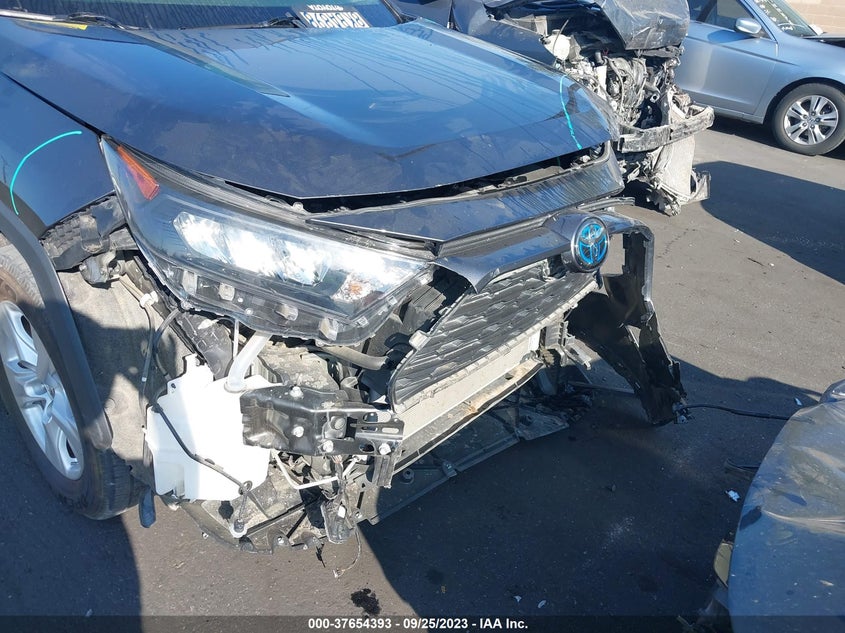 VIN JTMMWRFV3KD015952 2019 TOYOTA RAV4 HYBRID LE