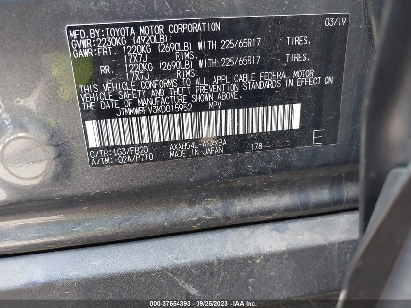 VIN JTMMWRFV3KD015952 2019 TOYOTA RAV4 HYBRID LE