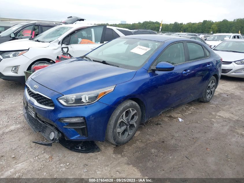 3KPF24AD2KE117747 Kia Forte LXS 2