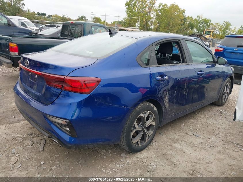 3KPF24AD2KE117747 Kia Forte LXS 4