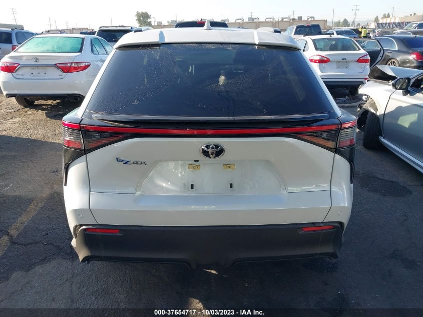 2023 TOYOTA BZ4X XLE JTMAAAAA2PA007597