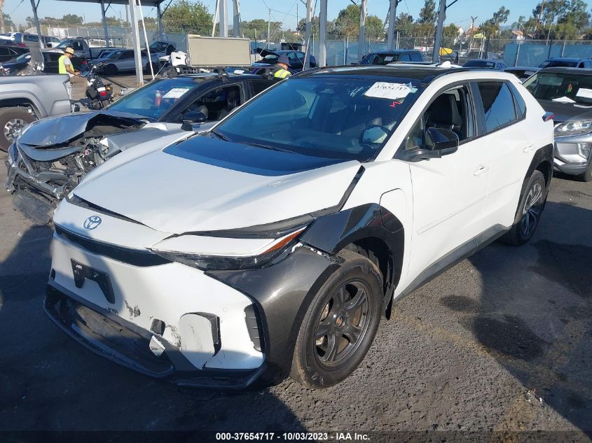 2023 TOYOTA BZ4X XLE JTMAAAAA2PA007597