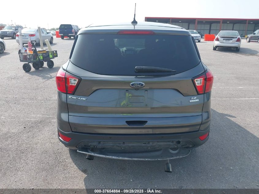 1FMCU0GD7KUB11694 2019 FORD ESCAPE, photo no. 16