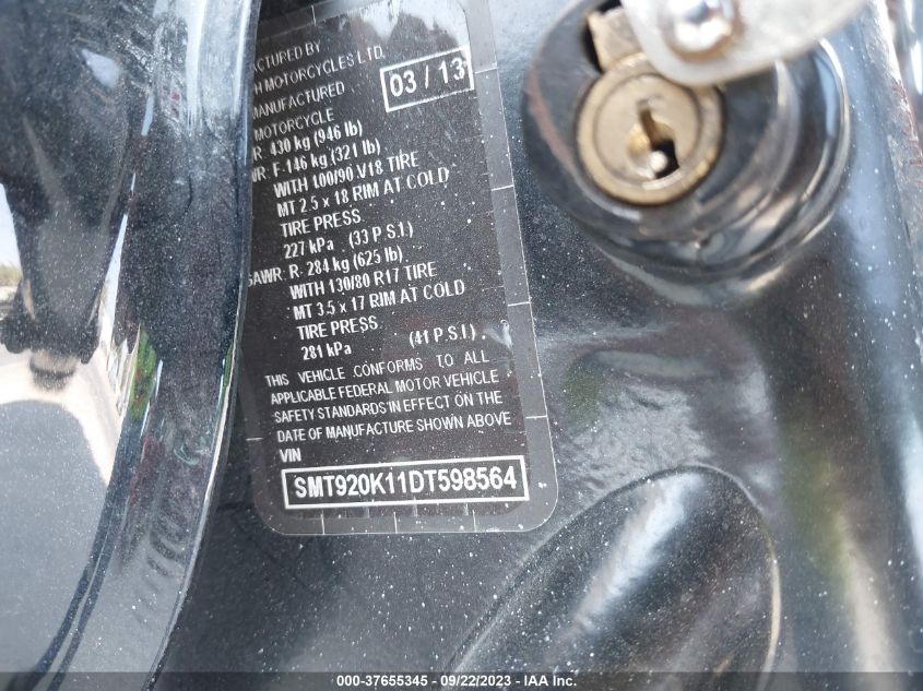 2013 TRIUMPH MOTORCYCLE THRUXTON SMT920K11DT598564