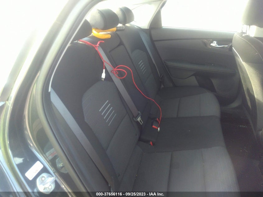 VIN 3KPF34AD8KE012997 2019 KIA FORTE GT LINE/S