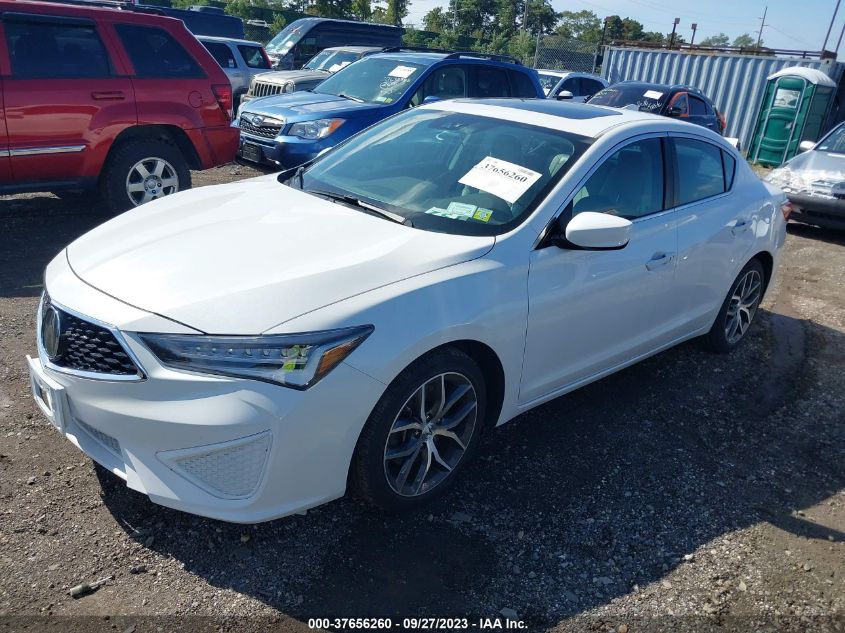 19UDE2F76MA000850 Acura ILX PACKAGE 2