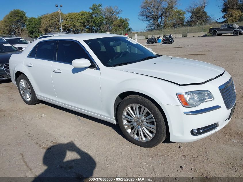 2013 CHRYSLER 300 - 2C3CCARG4DH682963
