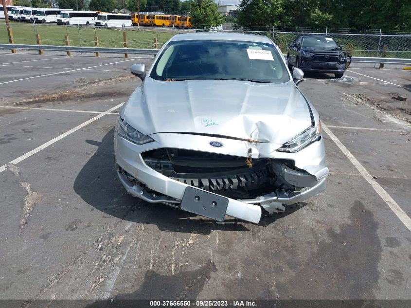 2018 FORD FUSION S - 3FA6P0G76JR200395