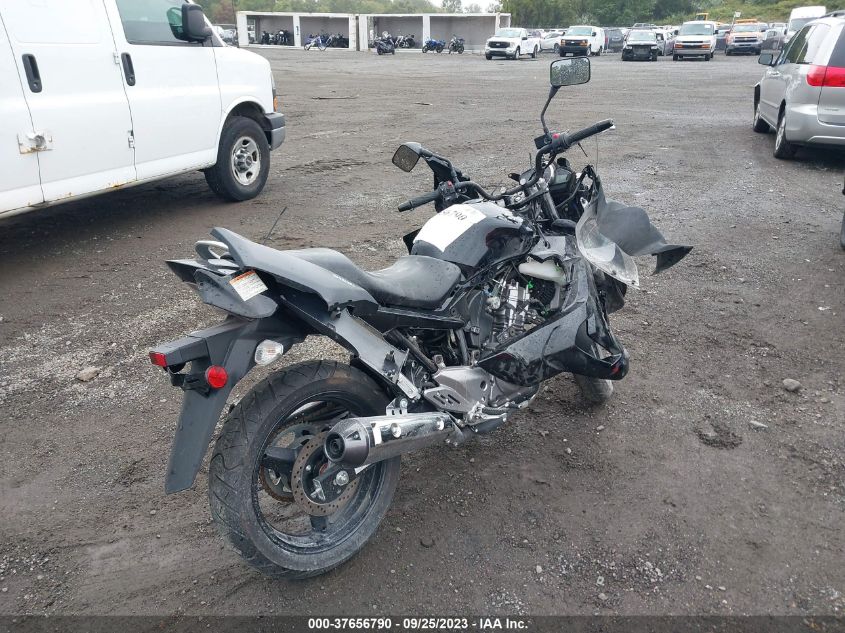 2015 SUZUKI GW250 - LC6GJ55F5F1100633