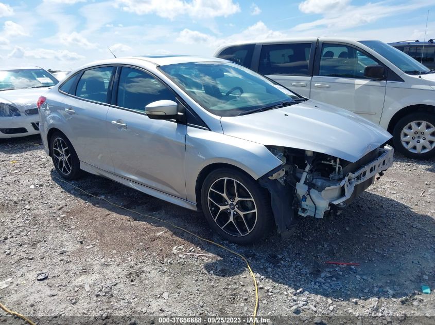 2015 FORD FOCUS SE - 1FADP3F25FL338496