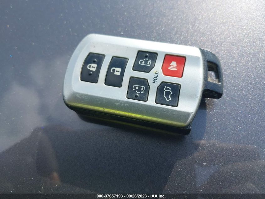 2015 TOYOTA SIENNA XLE/XLE AAS/LTD - 5TDYK3DCXFS629497