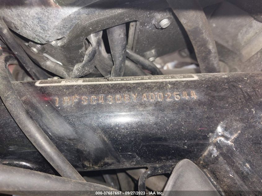 2000 HONDA VT1100 C2 1HFSC4306YA002544