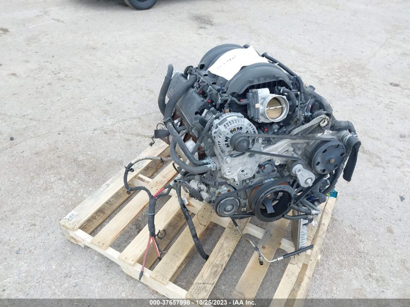 2019 CADILLAC ESCALADE PREMIUM LUXURY - 1GYS4CKJ5KR210350