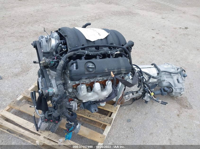 2019 CADILLAC ESCALADE PREMIUM LUXURY - 1GYS4CKJ5KR210350