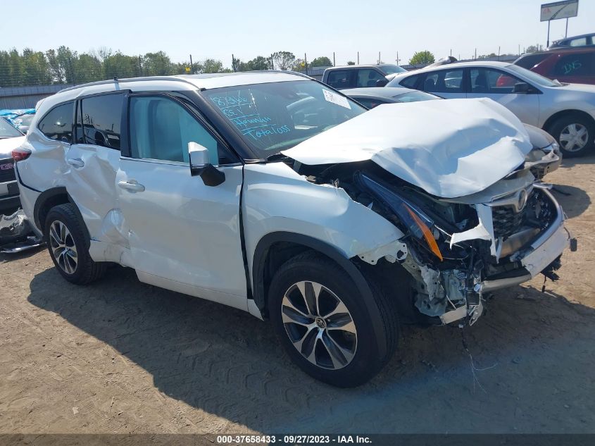 2022 TOYOTA HIGHLANDER HYBRID XLE - 5TDGARAH2NS514229