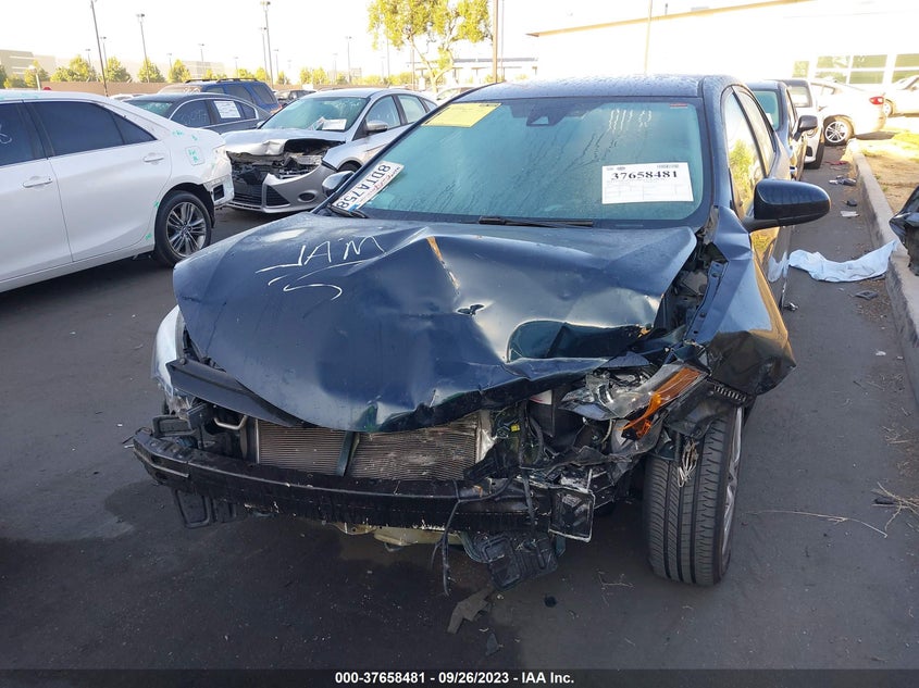 VIN 2T1BURHE0JC049708 2018 TOYOTA COROLLA L/LE/XLE/SE/XSE