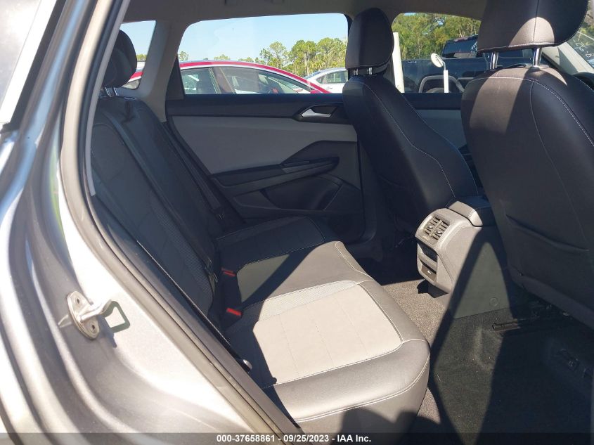 VIN 3VVRX7B22NM062631 2022 VOLKSWAGEN TAOS SE