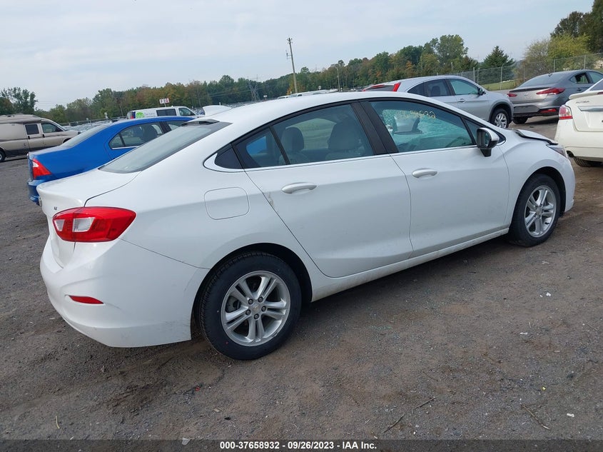 VIN 3G1BE5SM7HS522886 2017 CHEVROLET CRUZE LT