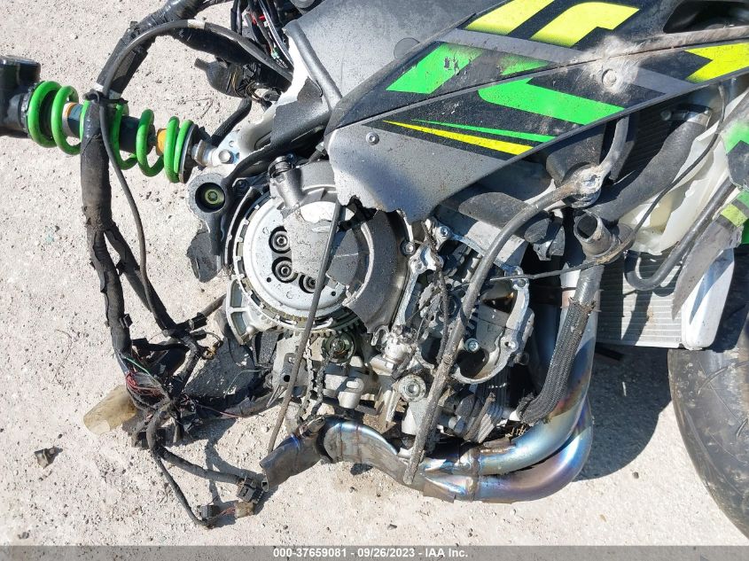 2018 KAWASAKI ZX1000 R JKAZXCR14JA007152