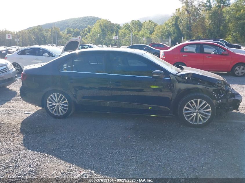 2016 VOLKSWAGEN JETTA SEDAN 1.8T SEL - 3VWL07AJ4GM340897