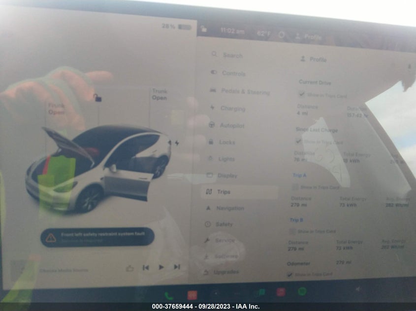 VIN 7SAYGDEE1PF864922 2023 TESLA MODEL Y
