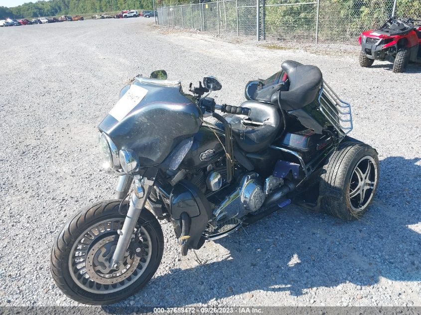 2009 HARLEY-DAVIDSON FLHTCU - 1HD1FC4159Y626857