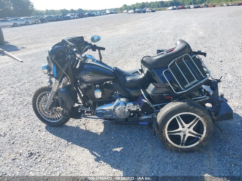 2009 HARLEY-DAVIDSON FLHTCU - 1HD1FC4159Y626857