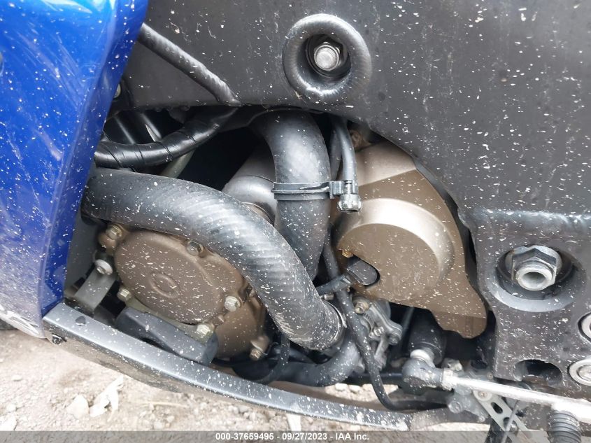 2004 KAWASAKI NINJA ZX 10R JKAZXCC1X4A013700