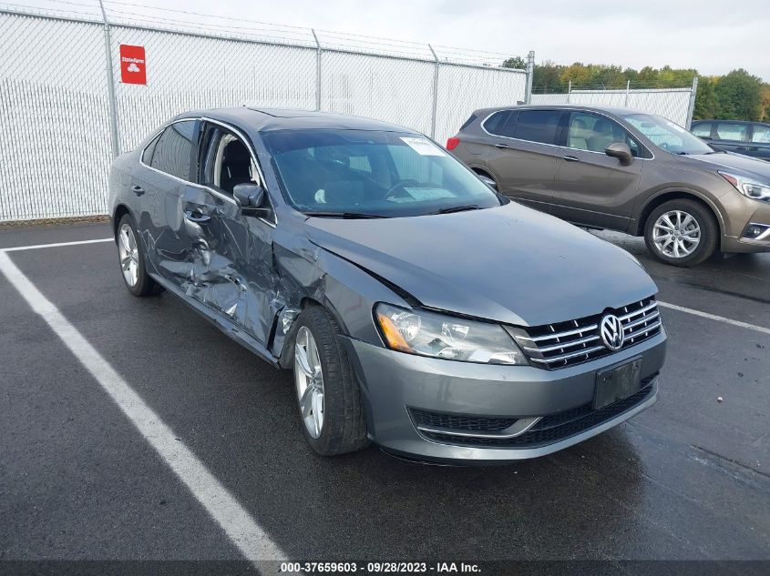 Lot #2536949776 2014 VOLKSWAGEN PASSAT 2.0L TDI SE salvage car