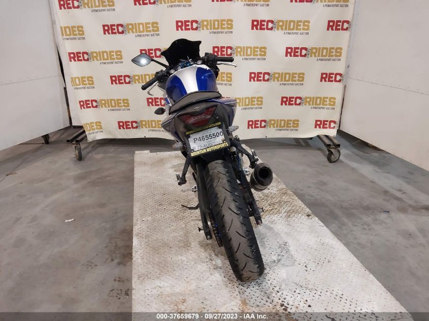 2015 YAMAHA YZFR3 MH3RH06Y6FK006896