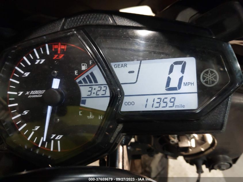 2015 YAMAHA YZFR3 MH3RH06Y6FK006896