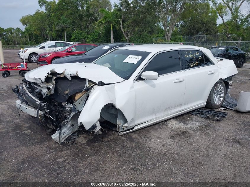 2013 CHRYSLER 300 - 2C3CCAAGXD8520539