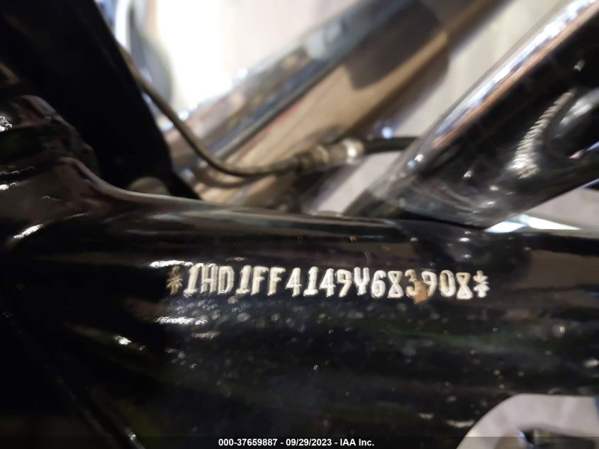 2009 HARLEY-DAVIDSON FLHTC - 1HD1FF4149Y683908