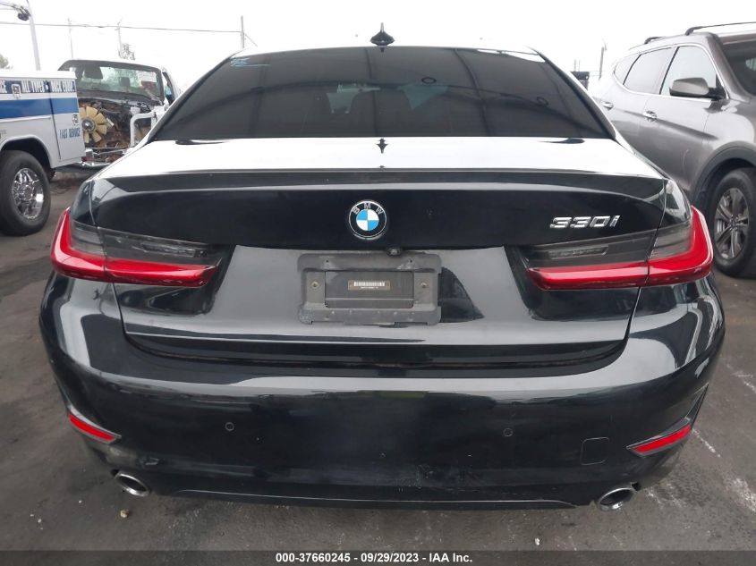 3MW5R1J08L8B21124 BMW 330i   16