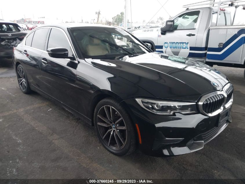 3MW5R1J08L8B21124 BMW 330i  