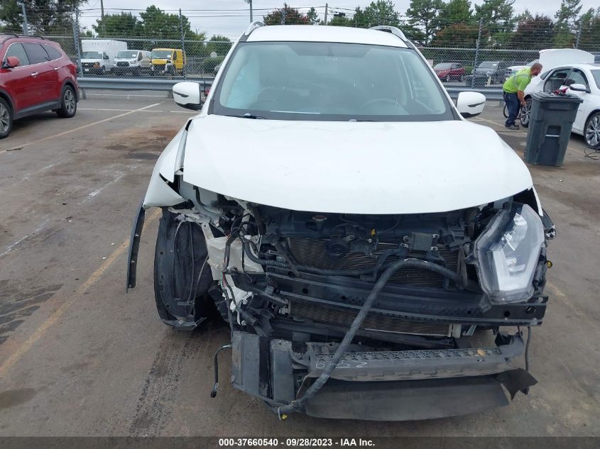 2018 NISSAN ROGUE SV - KNMAT2MT0JP570827